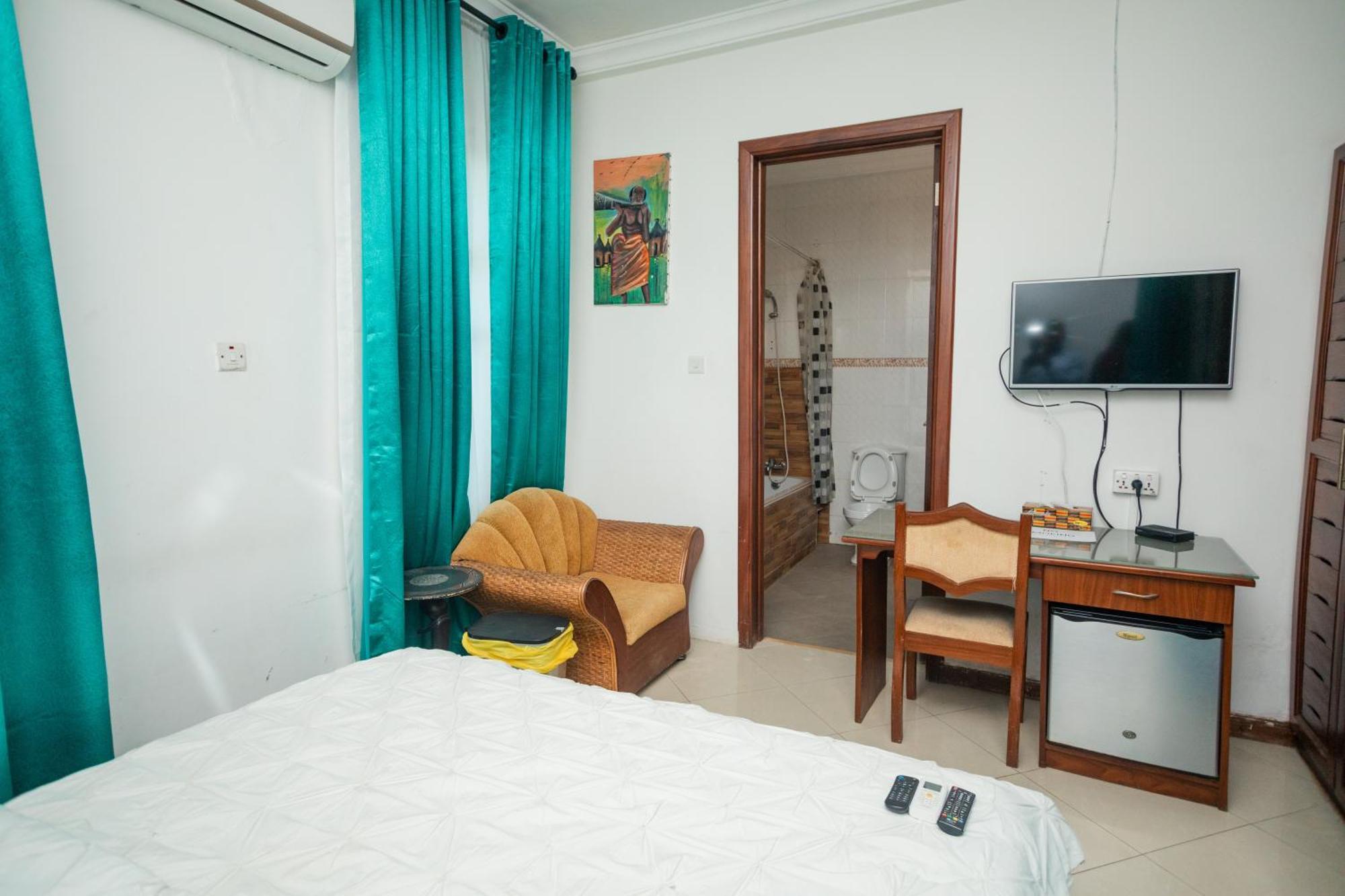 Beauty Hotel Аккра Экстерьер фото